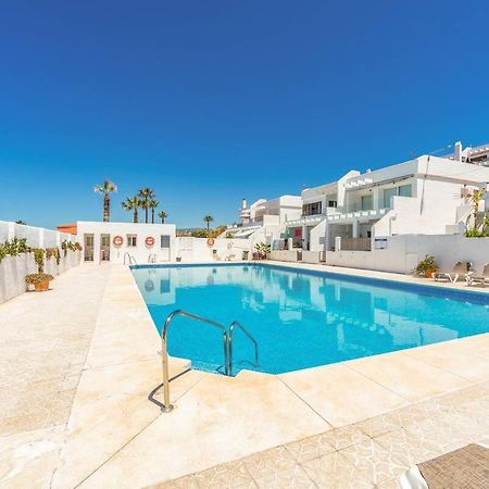 Tarifa Beach Apartment With Ocean Views And Pool Екстер'єр фото