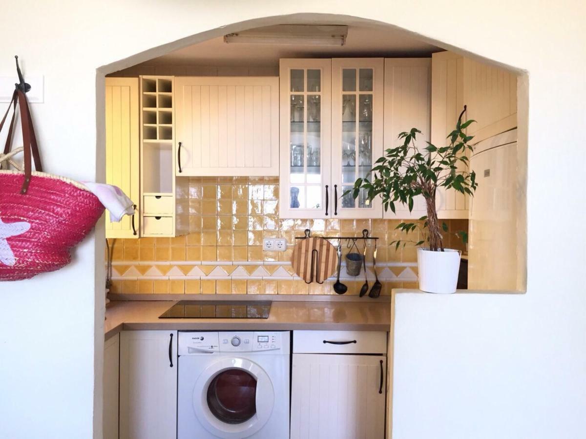 Tarifa Beach Apartment With Ocean Views And Pool Екстер'єр фото